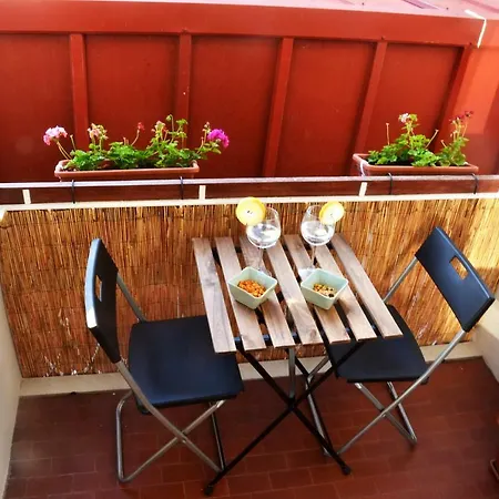 Captain's Central Cabin Apartment *